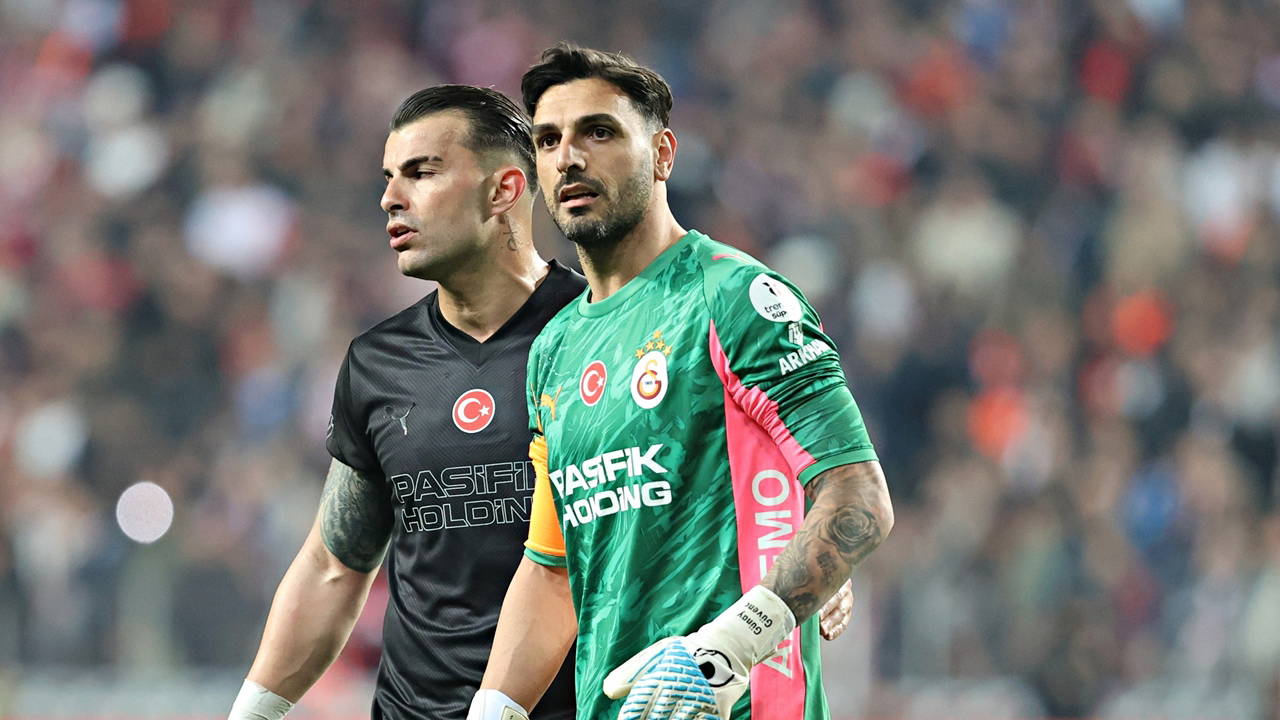 Eski hakemler Samsunspor - Galatasaray maçını değerlendirdi: 'Maçta izlerken çok net kırmızı demiştim ama...'