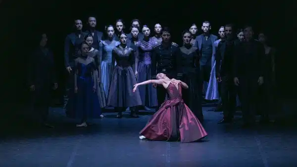 Antalya Devlet Opera ve Balesi 'Anna Karenina' balesinin prömiyerini sahneledi