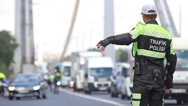 İstanbul'da bazı yollar trafiğe kapatılacak: Alternatif yollar duyuruldu