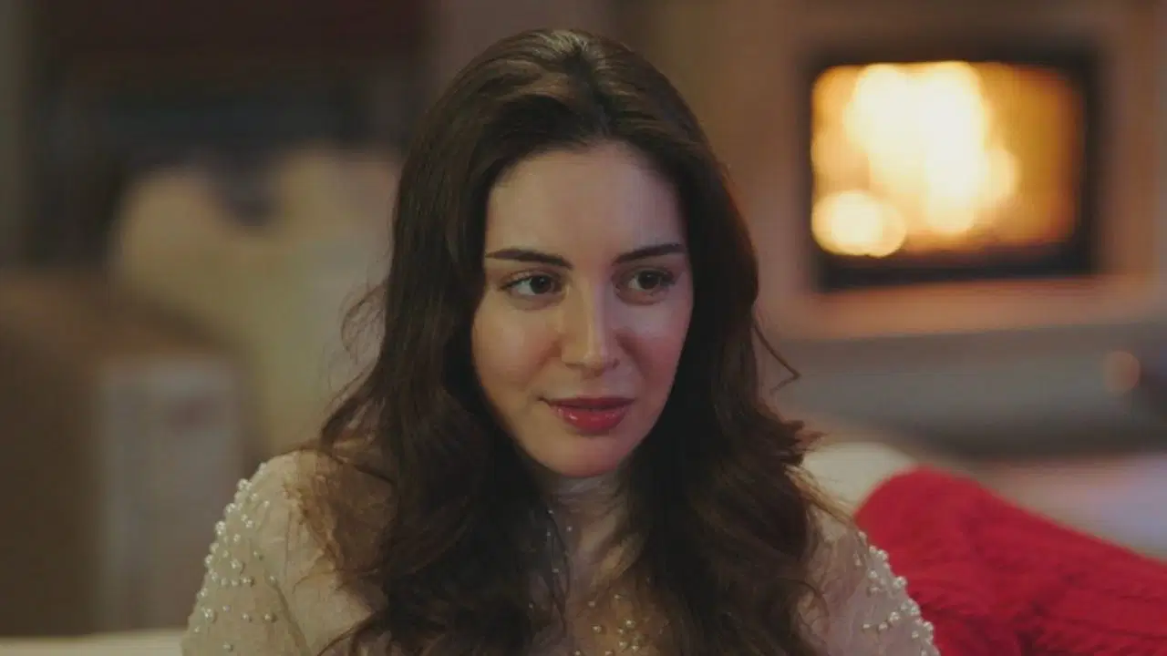 Kızılcık Şerbeti dizisinin Çimen'i Selin Türkmen diziden ayrılıyor mu? Selin Türkmen neden Kızılcık Şerbeti kadrosundan ayrılıyor?