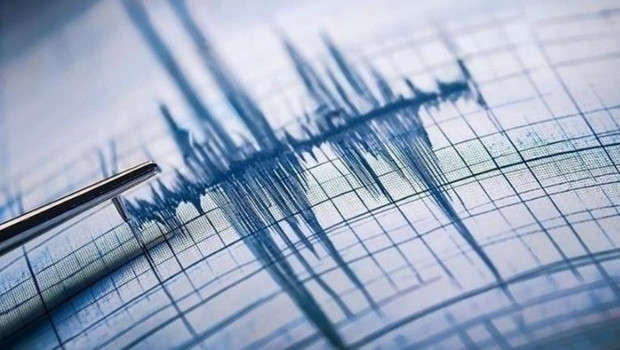 İran’da 5 büyüklüğünde deprem