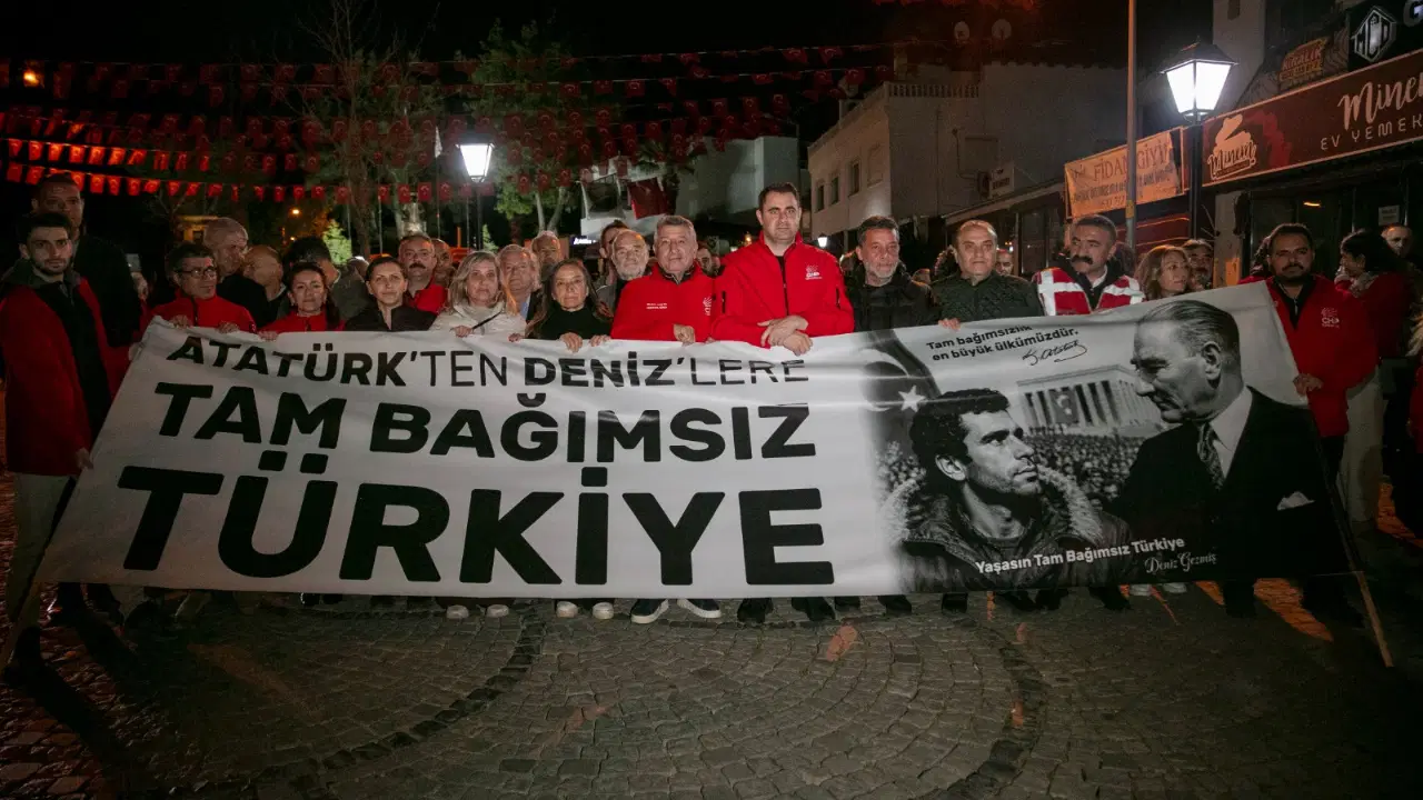 Üç Fidan anıldı