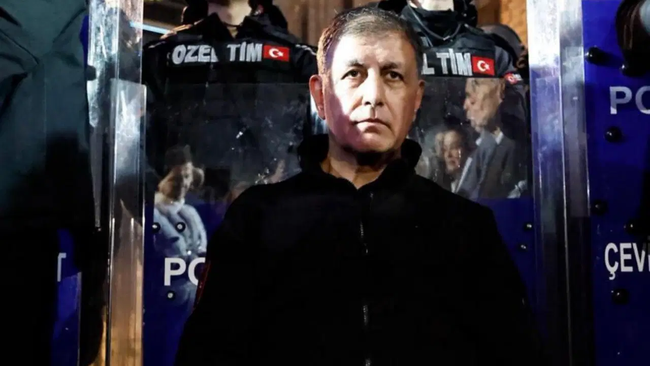 Cemil Tugay: 1 milyar doları bulan kredi 2 senedir imza bekliyor
