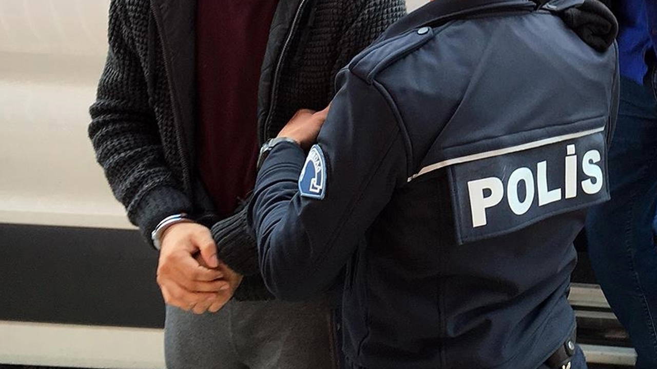 Kırmızı bültenle aranan 2 IŞİD'li Gaziantep’ten çıktı!