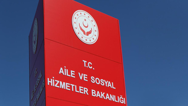 Bakanlık duyurdu: Bakımevinde engelli bireye şiddet uygulayan personelin iş akdi feshedildi