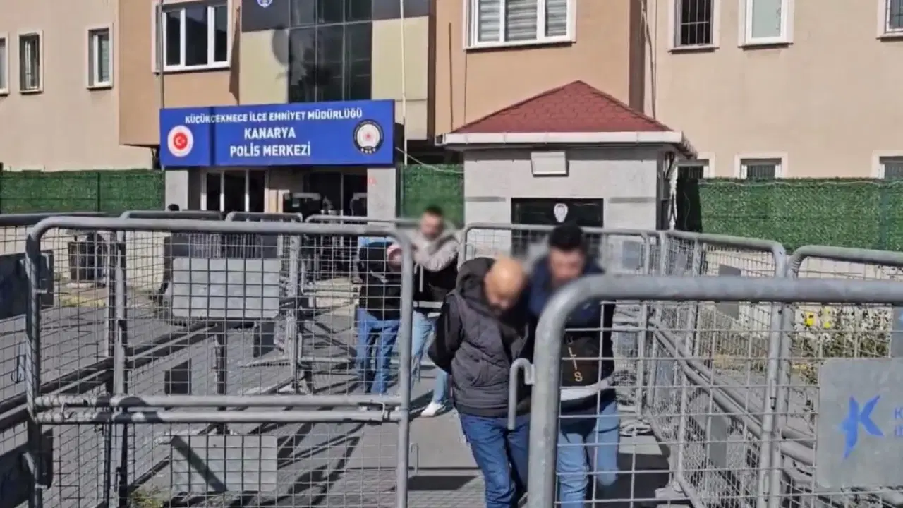 İstanbul'da uyuşturucu operasyonu: 25,5 milyon liralık binlerce hap ele geçirildi