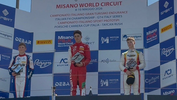 Alp Hasan Aksoy, Misano’daki Formula sahnesinde İstiklal Marşı'nı dinletti