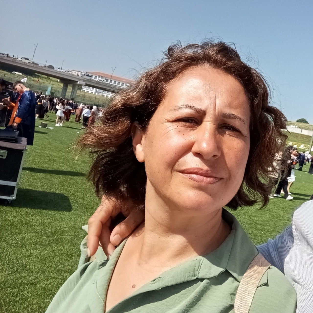 Manisa’nın Sarıgöl ilçesinde Anneler Günü sabahı meydana gelen traktör kazasında ağır yaralı olarak hastaneye kaldırılan 48