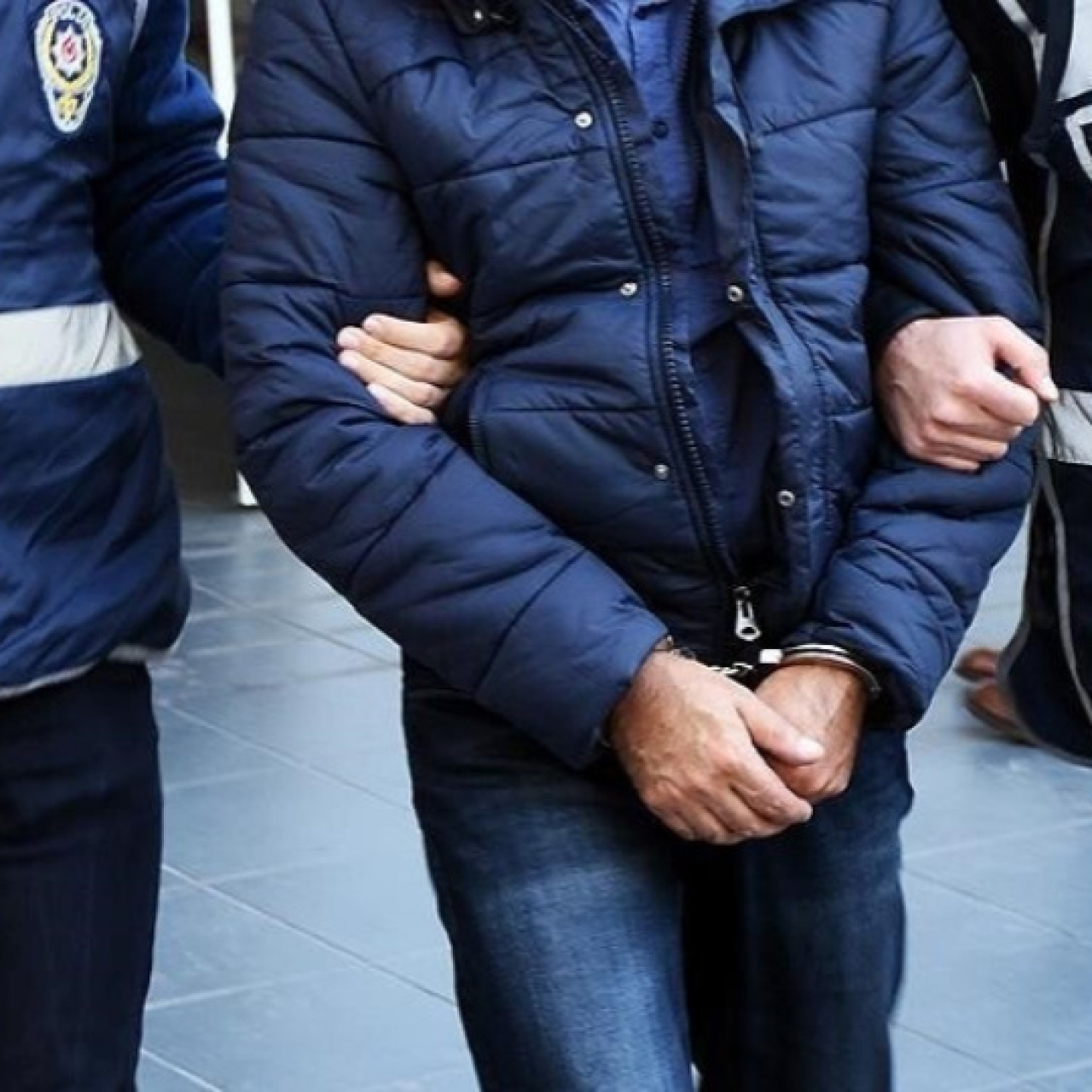 Diyarbakır'da düzenlenen uyuşturucu operasyonunda gözaltına alınan 41 şüpheliden 38'i tutuklandı.