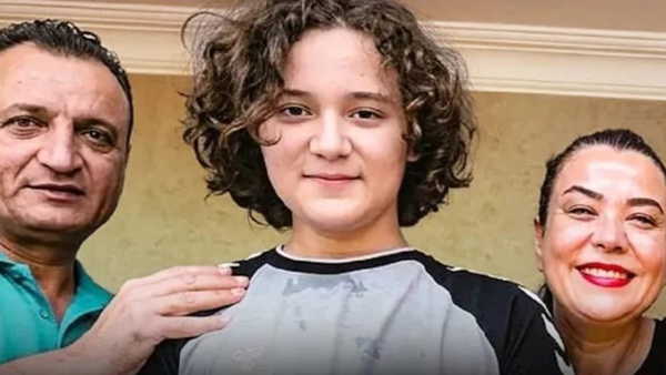 İHA'daki habere göre; Kahramanmaraş'ta Ayser Çalık Ortaokulu'nda meydana gelen, 9 öğrencinin yanı sıra 1 öğretmenin hayatını