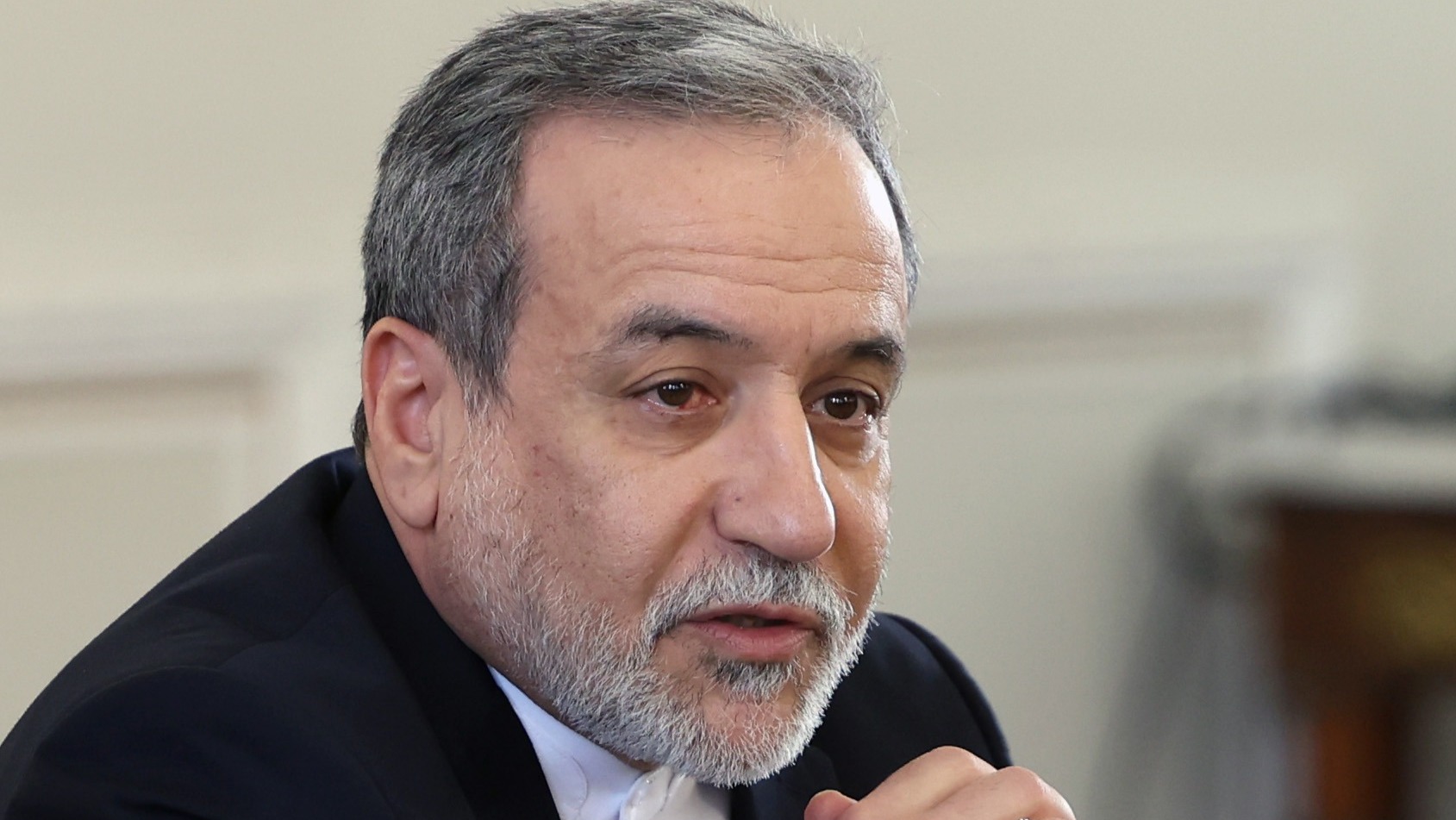 İsrail Başbakanı Binyamin Netanyahu’nun İran ’a yönelik saldırılar devam ederken gizlice BAE ’yi ziyaret ederek ülkenin
