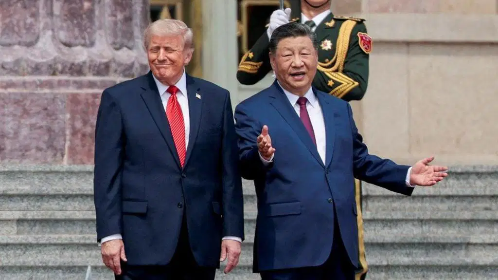 Xinhua'nın haberine göre, Şi, görüşmenin başlangıcında yaptığı açıklamada, ABD Başkanı Trump'la iki ülkeyi ve dünyayı