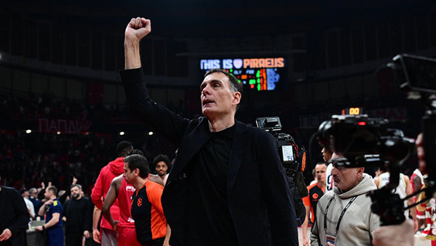 EuroLeague Final Four’unda Fenerbahçe Beko ile karşılaşacak olan Olympiakos'ta başantrenör Georgios Bartzokas, basın mensupla