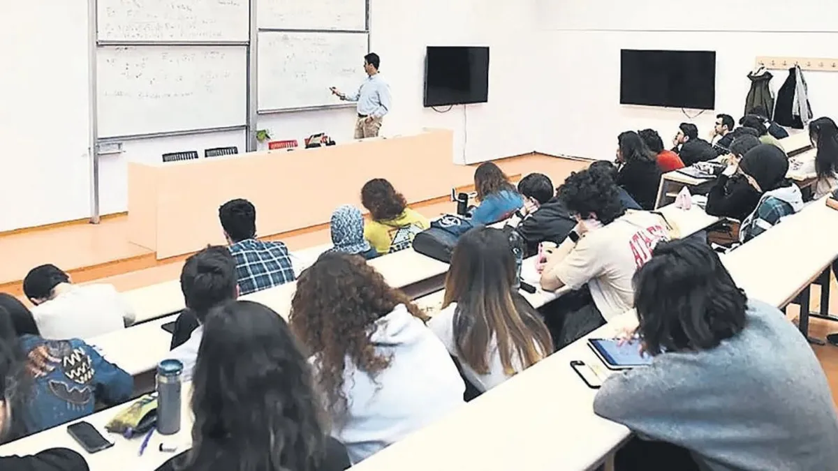 YÖK , öğrenim hayatı yarıda kalan binlerce öğrenci için adım atacak.