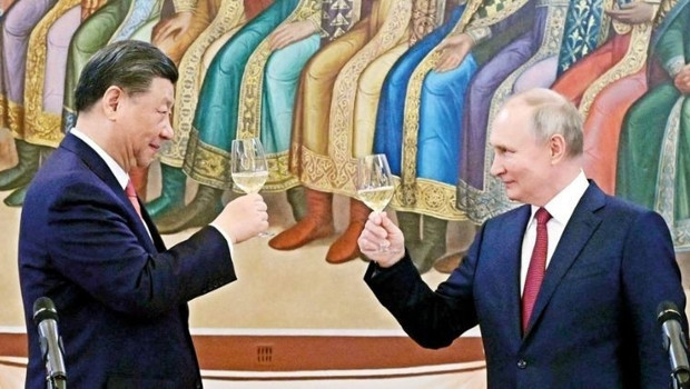 ABD Başkanı Donald Trump’ın 13-15 Mayıs tarihlerindeki Çin ziyareti sonrası bu kez Rusya Devlet Başkanı Vladimir Putin’in Pek