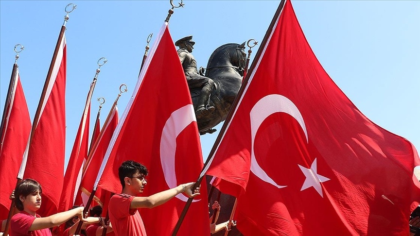 19 Mayıs resmi tatil mi? Sorusunun yanıtı, ülke genelinde milyonlarca öğrenciler ve kamu çalışanının merak ettiği konular ara