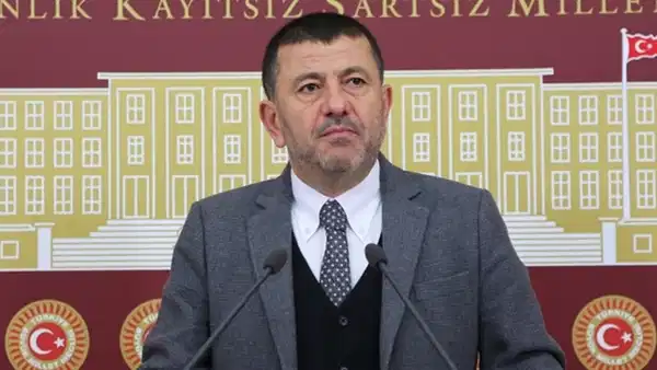 CHP Malatya Milletvekili Veli Ağbaba, aile şoförü Gökhan Cumalı üzerinden gündeme gelen para transferi iddialarına ilişkin aç