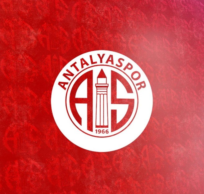 Süper Lig'den düşen son takım Antalyaspor oldu.