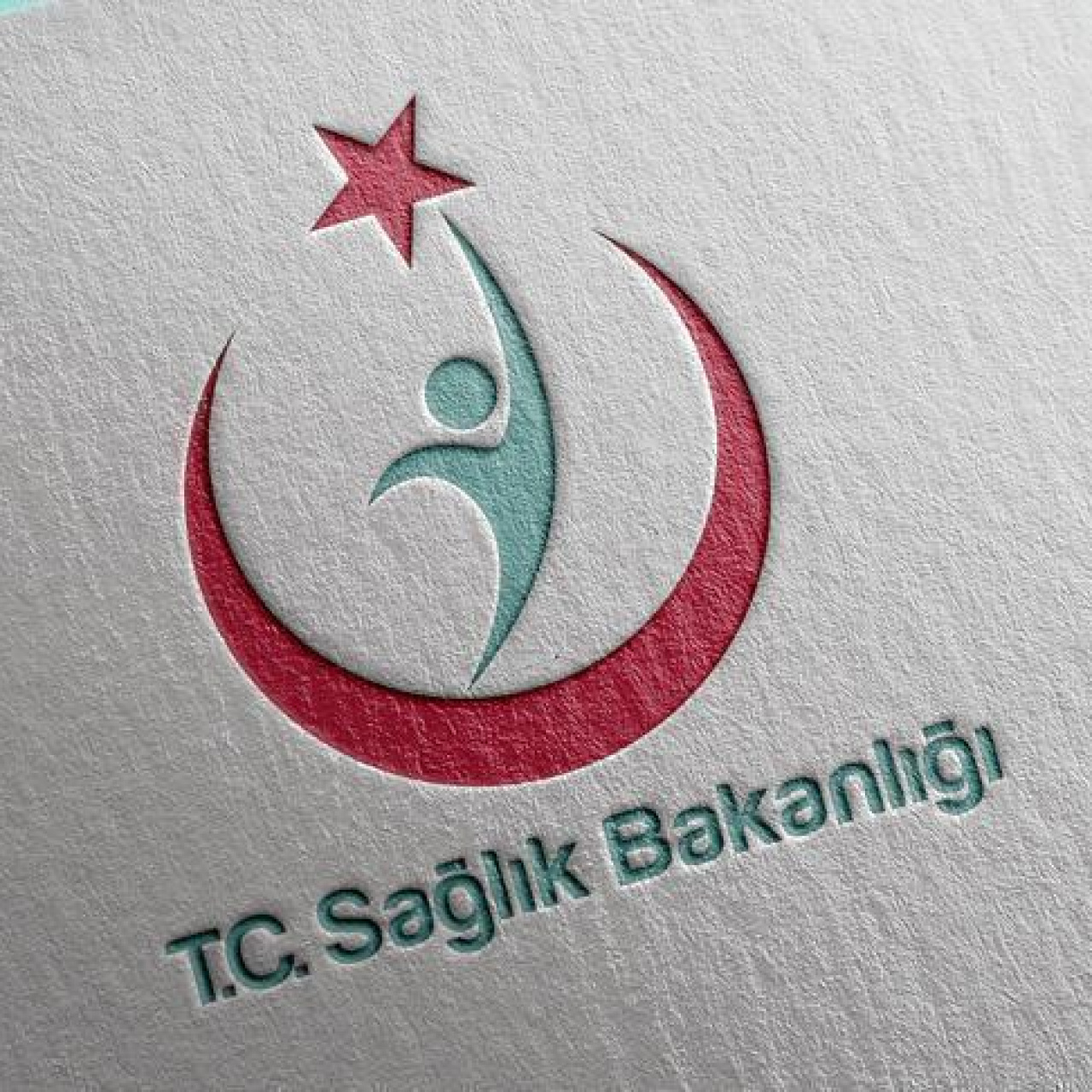 Sağlık Bakanlığı’nın 2026 yılı için planladığı 26 bin 673 kişilik sağlık personeli alımı, gündemdeki önemini korumaya devam e