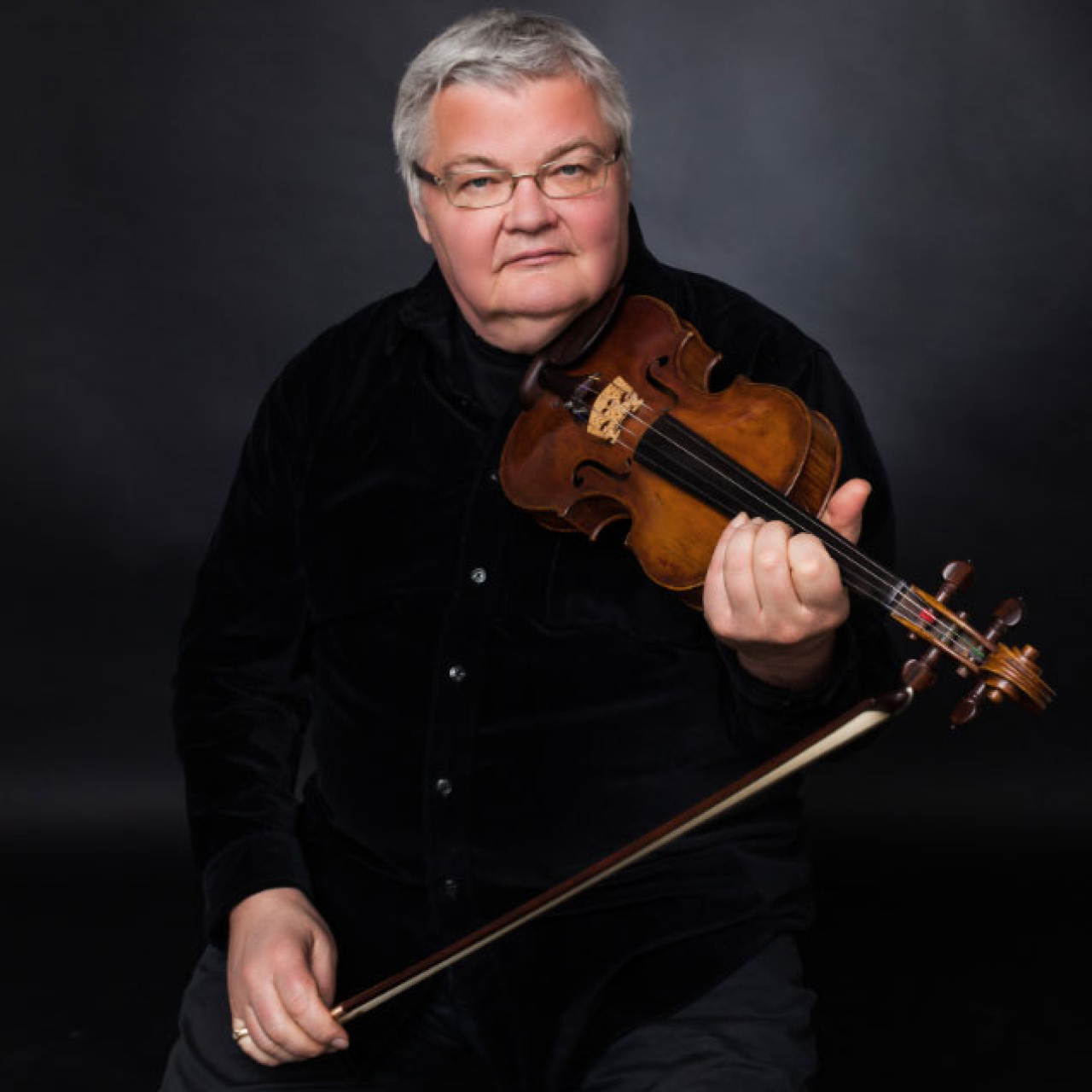 Uçakta rahatsızlanan ünlü Rus kemancı hayatını kaybetti