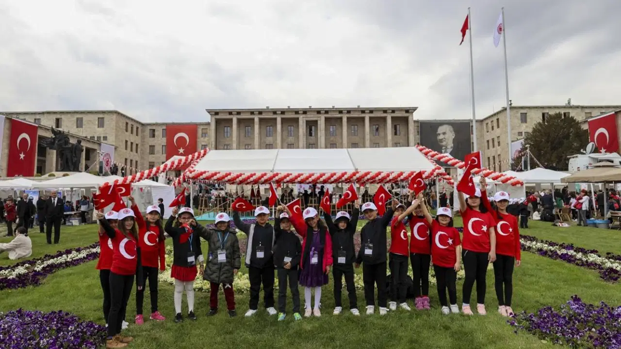 TBMM'de 23 Nisan programı belli oldu: 'TBMM Çocuk Özel Oturumu' gerçekleştirilecek