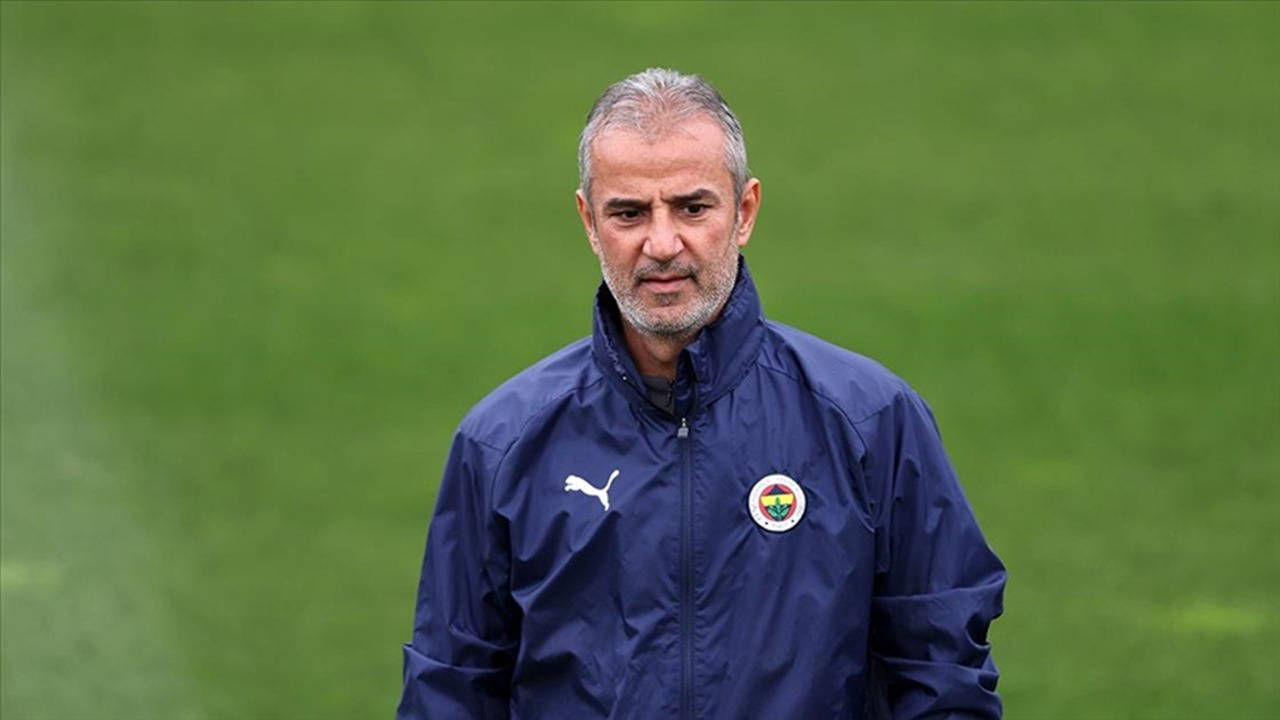 Teknik direktör İsmail Kartal, Sporcast yayınında geleceği, Fenerbahçe dönemi ve kendisi hakkında yapılan eleştirilere ilişki