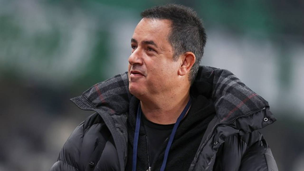 İngiltere Championship ekiplerinden Hull City 'nin sahibi Türk iş insanı Acun Ilıcalı, çok heyecanlı ve gururlu olduklarını, 