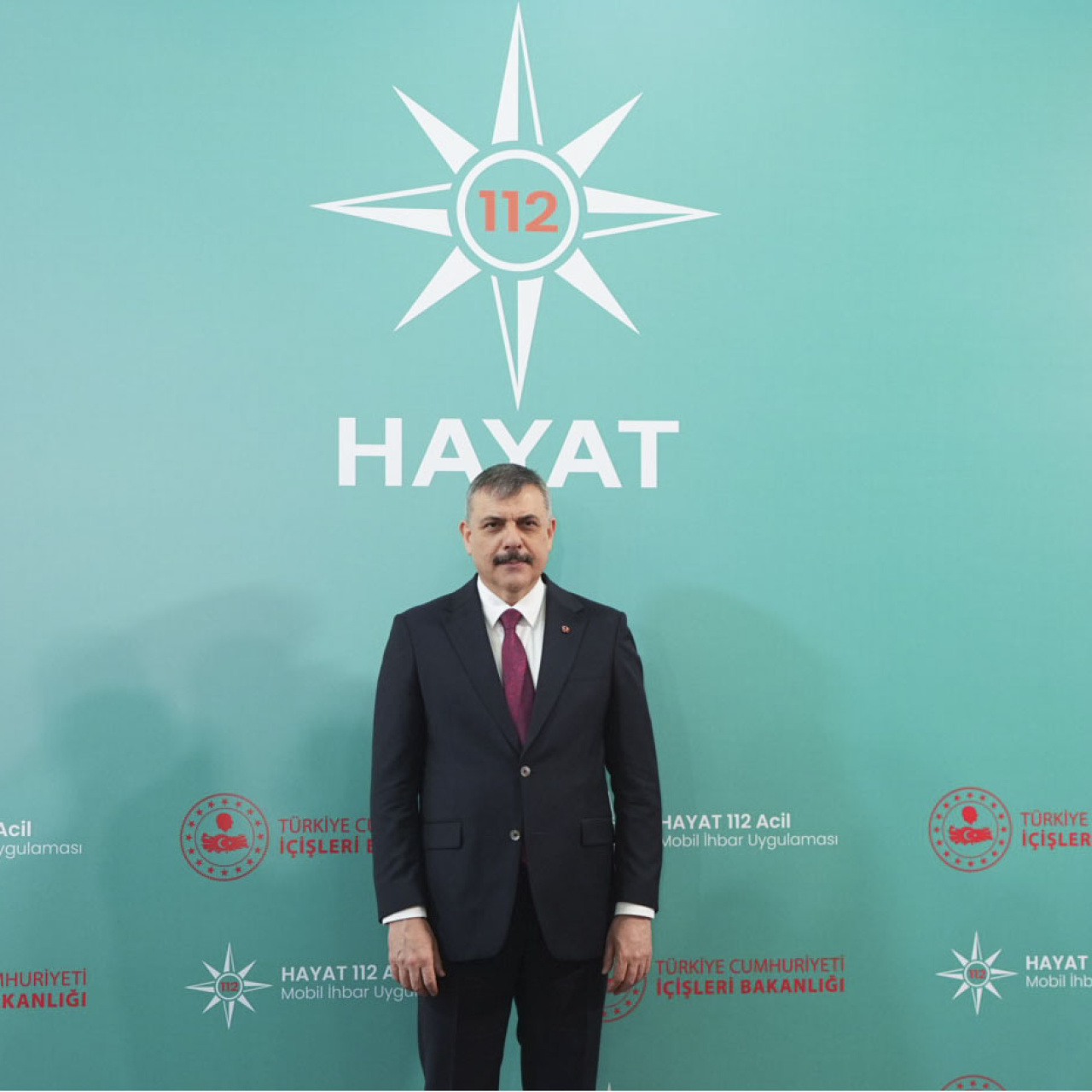 İçişleri Bakanı Mustafa Çiftçi, HAYAT 112 uygulamasına ilişkin sosyal medya hesabından videolu paylaşımda bulundu.