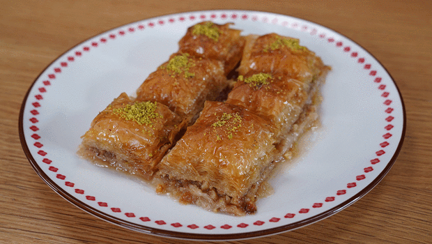 Hazır yufkadan baklava nasıl yapılır? Hazır yufka ile baklava tarifi ve püf noktaları