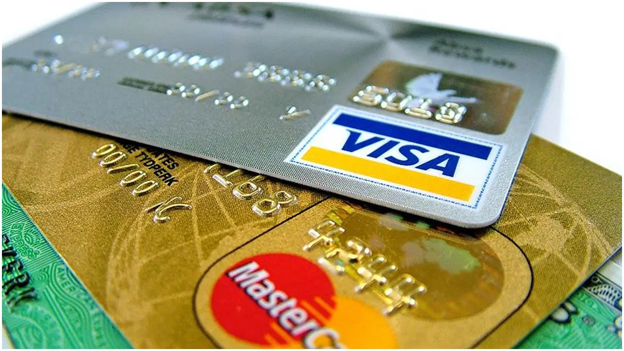 Rusya Merkez Bankası Ulusal Ödeme Sistemi Departmanı Direktörü Alla Bakina, Visa ve Mastercard kartların Rusya ödeme piyasası