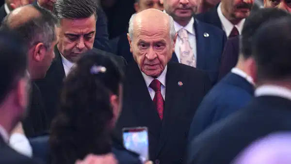Milliyetçi Hareket Partisi (MHP) Genel Başkanı Devlet Bahçeli , Kurban Bayramı dolayısıyla bir yazılı açıklama yaptı.