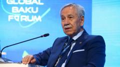 Kaynak, Resul Rehimov/Anadolu via Getty Images Gündemi BBC Türkçe'den takip etmek artık WhatsApp'ta da mümkün.