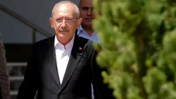 CHP’de önceki gün gerçekleştirilen iki ayrı bayramlaşma programı, parti içindeki dengelere ilişkin yeni değerlendirmeleri de 