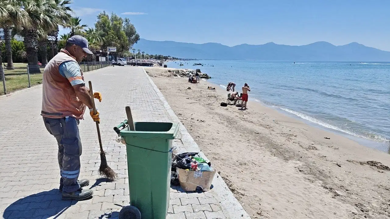 Türkiye’nin gözde turizm kenti Kuşadası, 9 günlük Kurban Bayramı tatilinde ziyaretçi akınına uğradı.