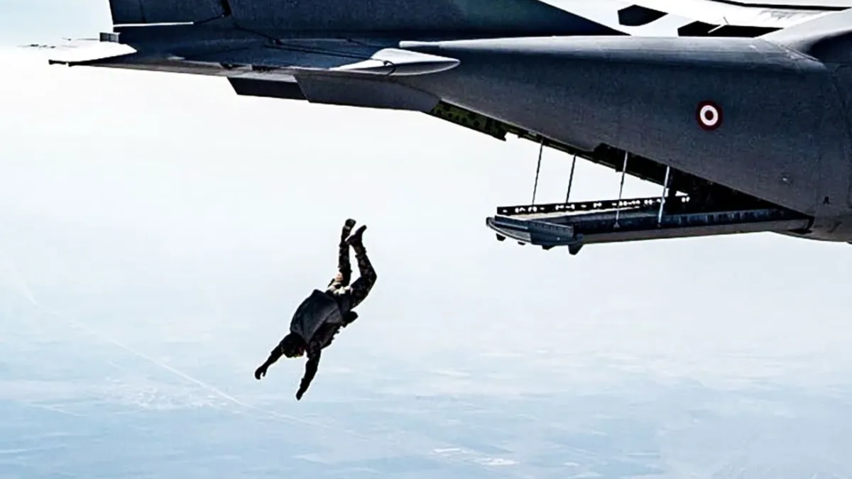 NATO’dan Türk paraşütçü askerlere övgü!