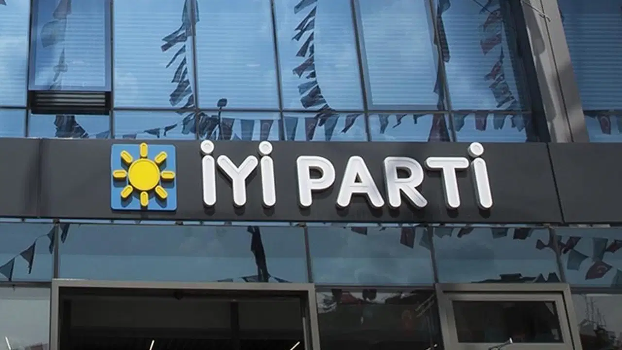 İYİ Parti YSK Temsilcisi Avukat Mustafa Tolga Öztürk , CHP'nin 38.