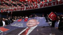 Kaynak, Adem ALTAN / AFP / Getty Images Gündemi BBC Türkçe'den takip etmek artık WhatsApp'ta da mümkün.