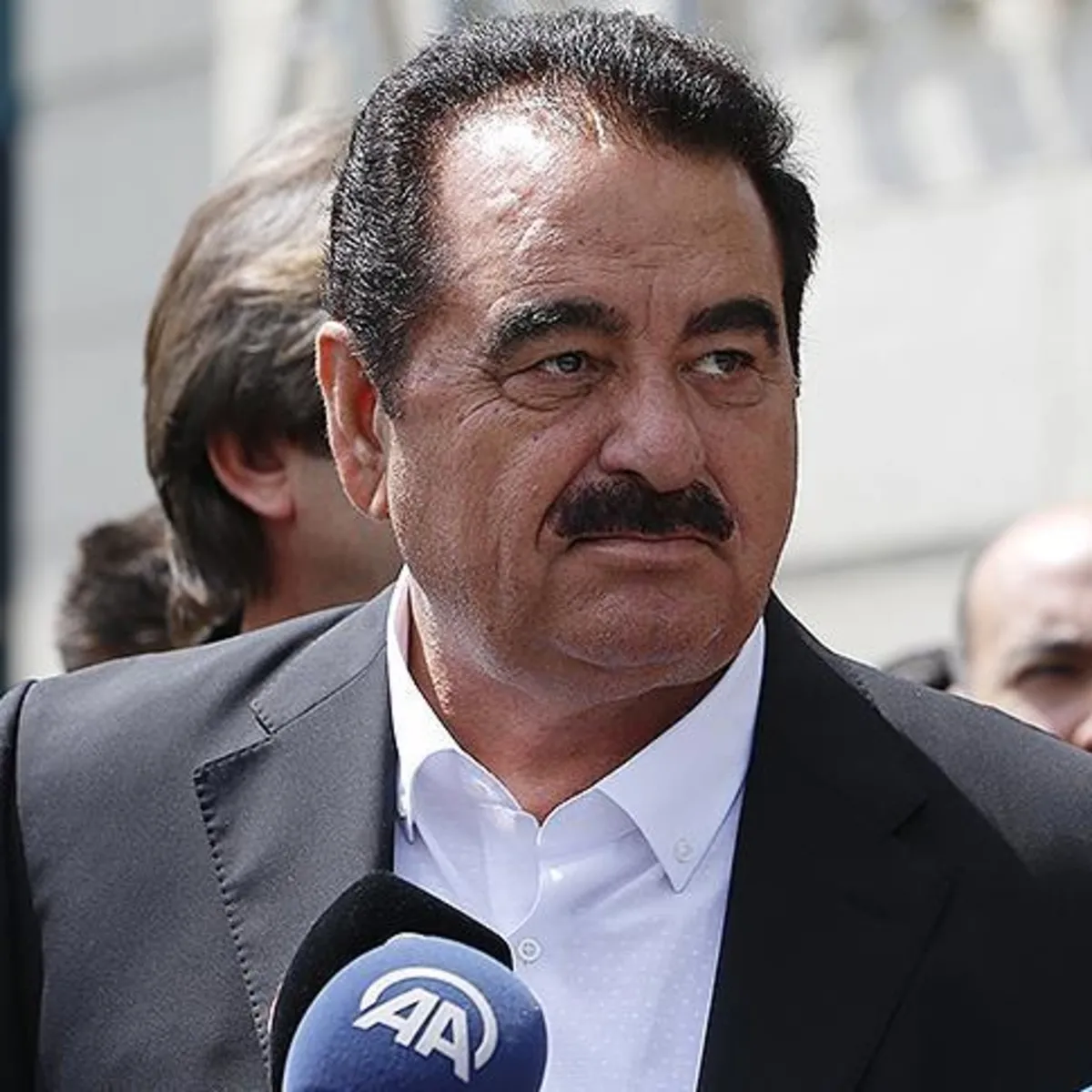 İmparator'dan üzen haber: İbrahim Tatlıses yeniden hastanede