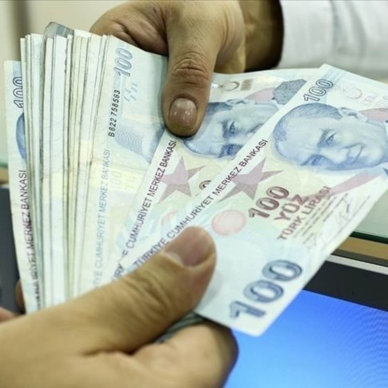 TÜİK’in açıkladığı Mayıs ayı enflasyon rakamlarıyla birlikte yılın ilk beş aylık dönemi geride kalırken, emekli ve memur maaş