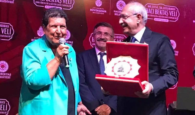Mahkeme kararıyla CHP Genel Başkanlığı'na geri dönen Kemal Kılıçdaroğlu tarafından 2011 yılında partinin eski milletvekili Av