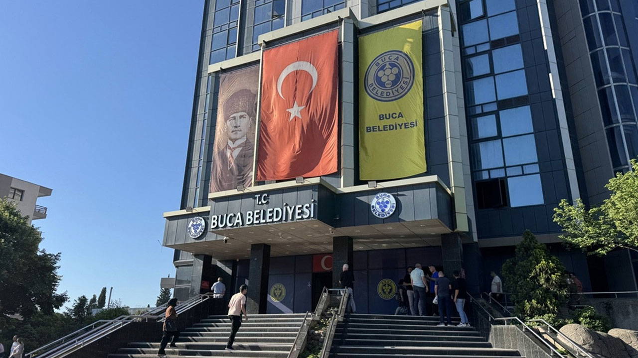 İzmir Cumhuriyet Başsavcılığı'nca yürütülen soruşturma kapsamında, İzmir İl Emniyet Müdürlüğü Mali Suçlarla Mücadele Şube