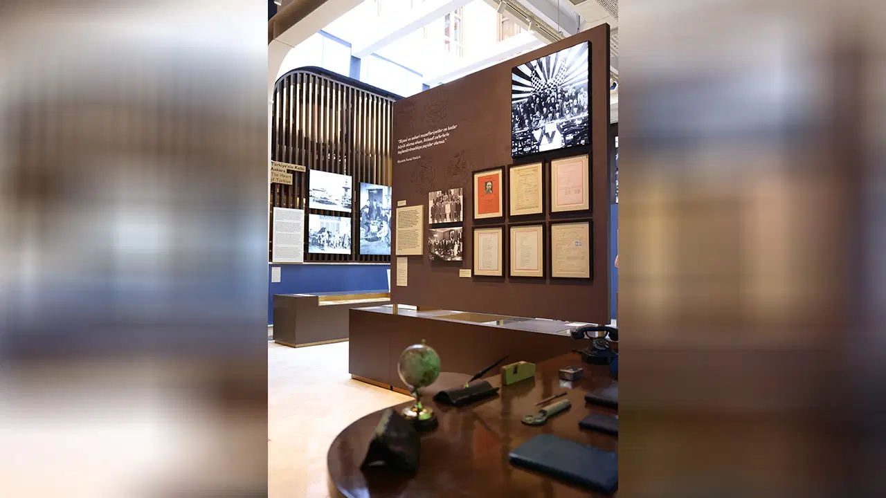 VEKAM’da Vehbi Koç Ticaret Evi sergisi açıldı