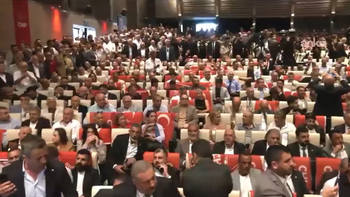 CHP, mahkemenin kurultaya ilişkin verdiği 