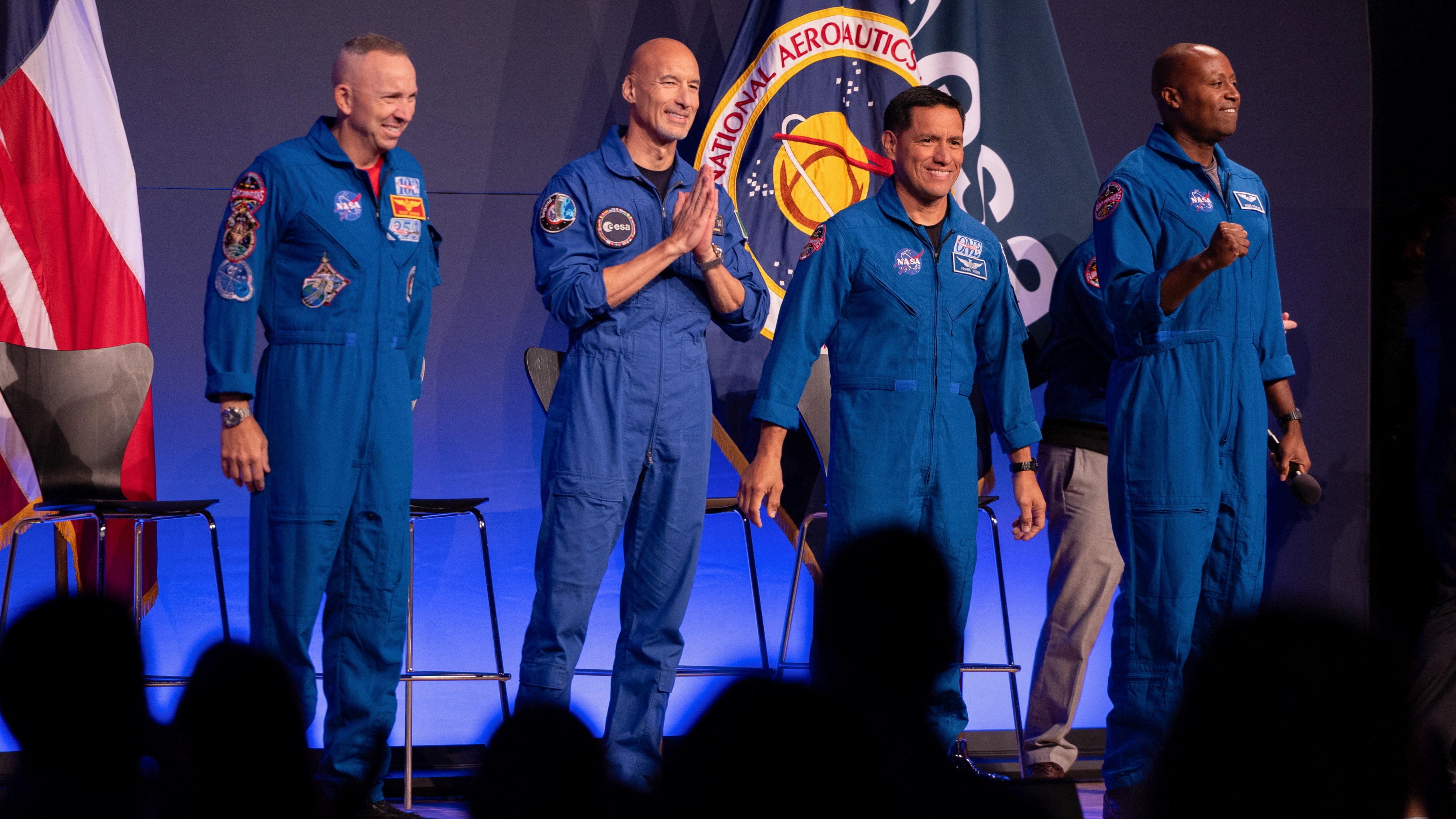 NASA, Artemis III görevi kapsamında Ay'a yolculuk yapacak astronotları açıkladı.