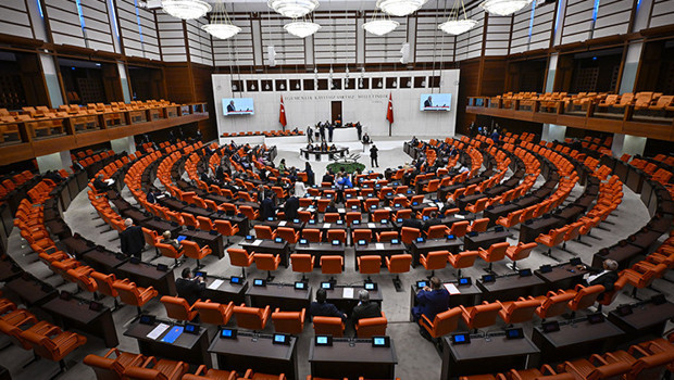 Tarım ve ormana yönelik düzenlemeleri de içeren kanun teklifinde 10 madde daha kabul edildi
