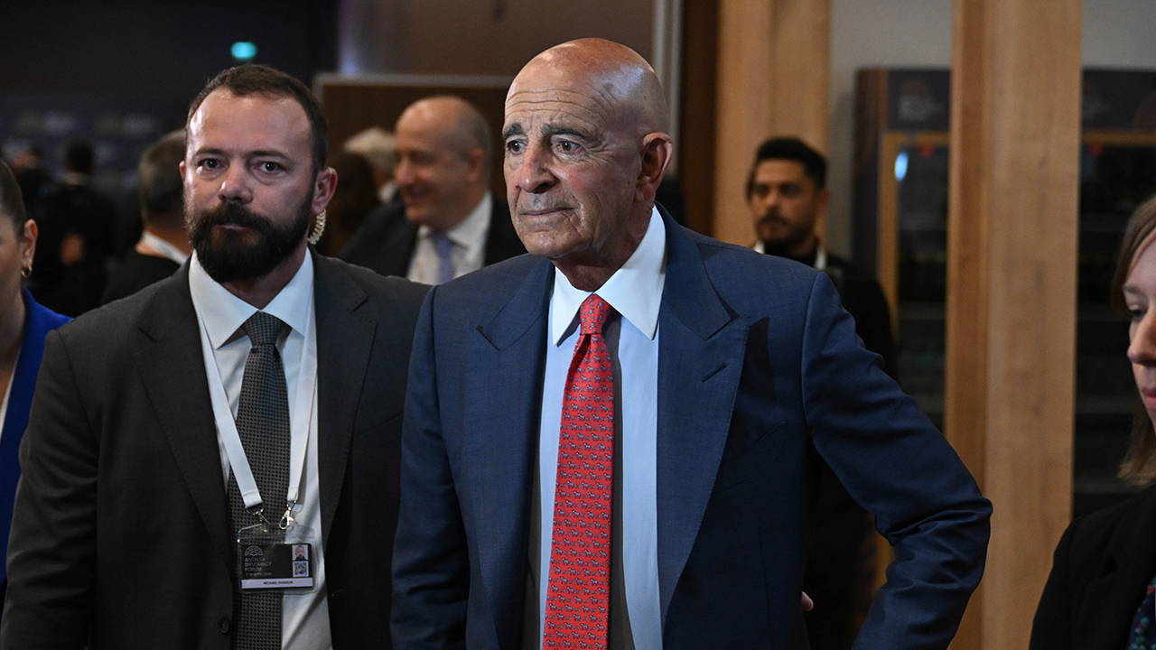 CHP'li Murat Emir'den ABD'li Büyükelçi Tom Barrack'a tepki: 'Hadsizliğini sürdürüyor'