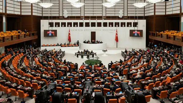 AKP'den yeni kanun teklifi çalışmaları: 'Öğrenci affı' gelecek hafta TBMM'ye sunulacak