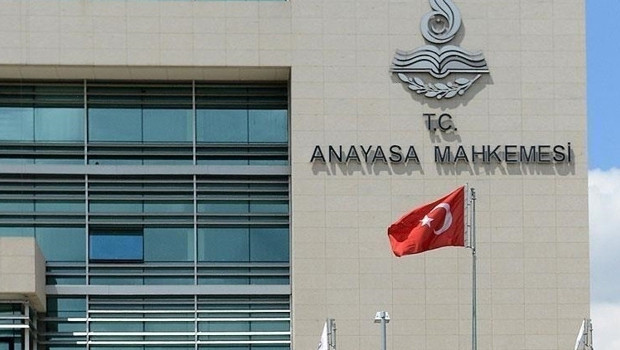 CHP'den AYM'ye başvuru
