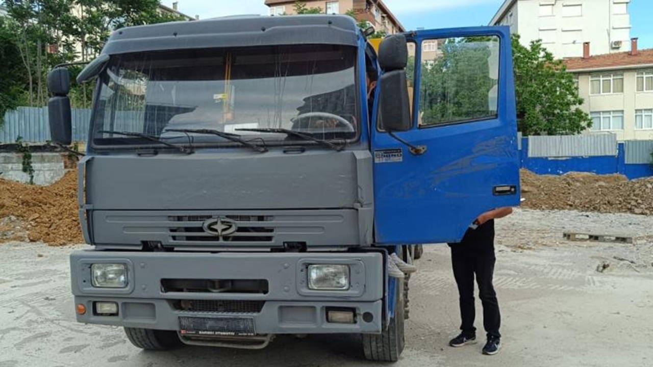 Boş arsaya toprak döktü: Plakasız kamyona 287 bin lira ceza