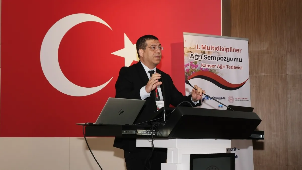 Sempozyumun Başkanlığını; SBÜ Adana Tıp Fakültesi Dekanı ve Tıbbi Onkoloji Bilim Dalı Başkanı Prof.